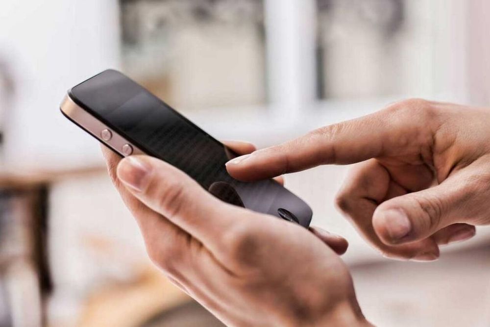 UAE police caution residents against dating apps & accepting friend requests from unknown individuals