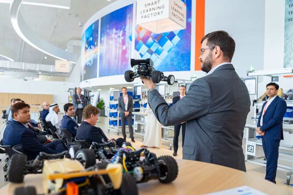 MoIAT join forces with EDGE to launch a new knowledge-exchange initiative Talk 4.0