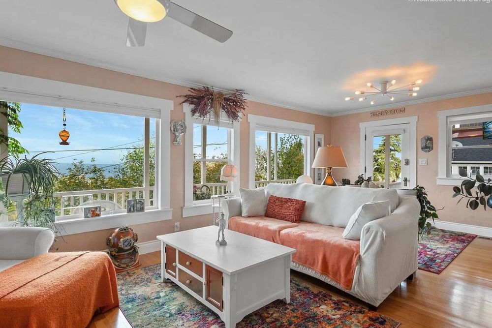 Dubai: Is it permissible for landlords to deduct funds from a tenant's security deposit for wear and tear?