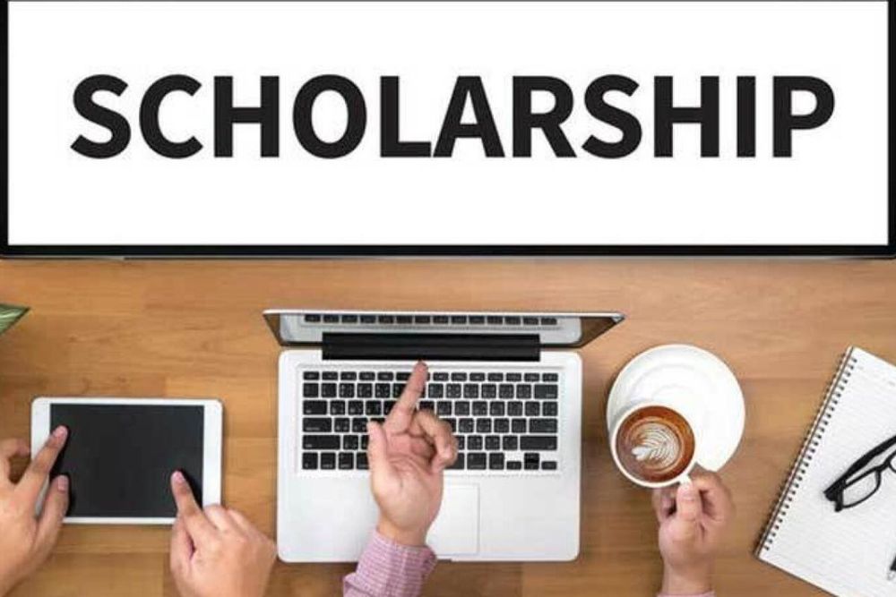 Top tips on how students can apply for a scholarship in the UAE