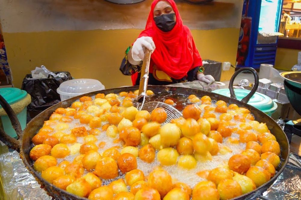 Savouring The Streets: 10 Must-Visit Street Food Spots in Dubai