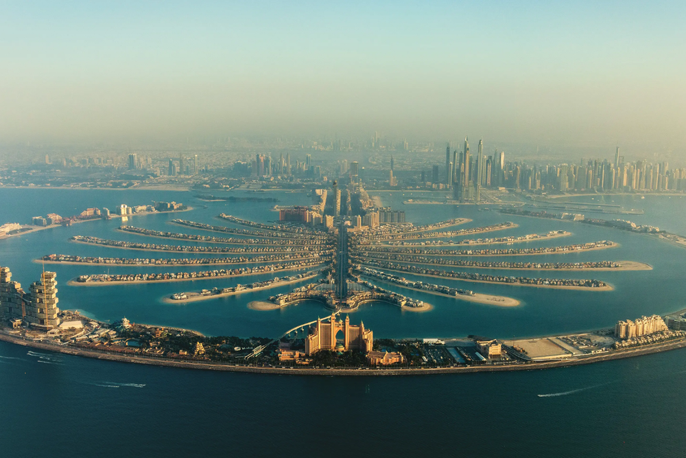 Pros & Cons of Living in Palm Jumeirah