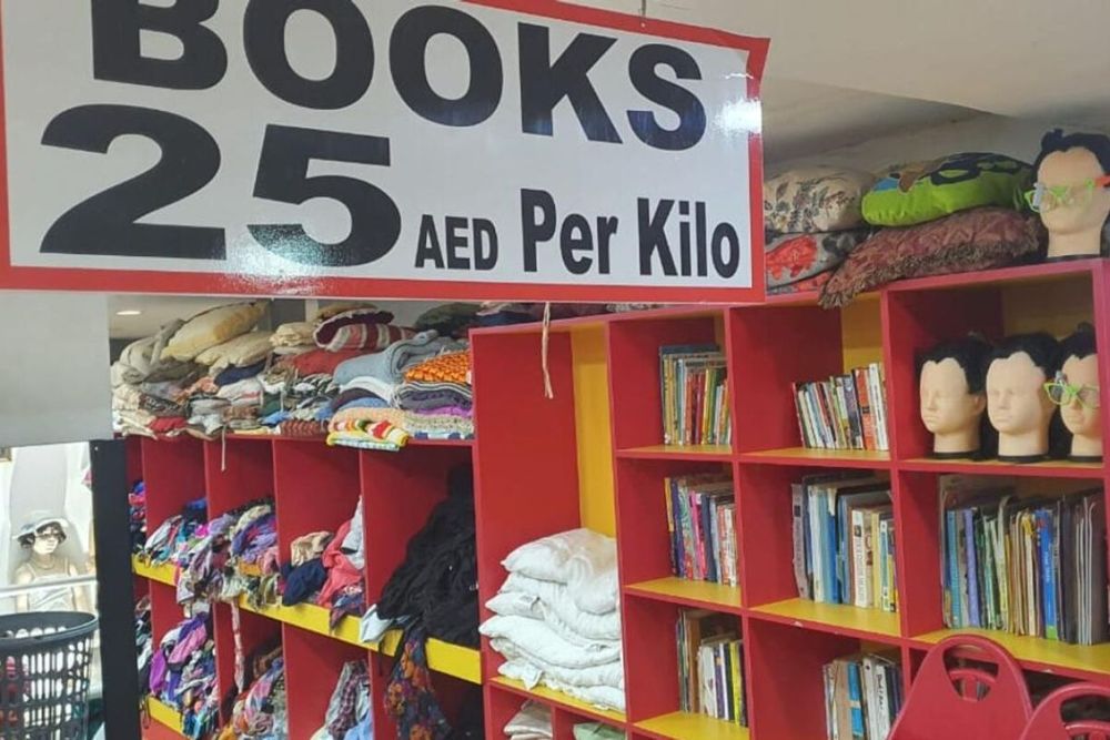 Dh4 t-shirts in Dubai: Unique retail experience for budget-friendly finds