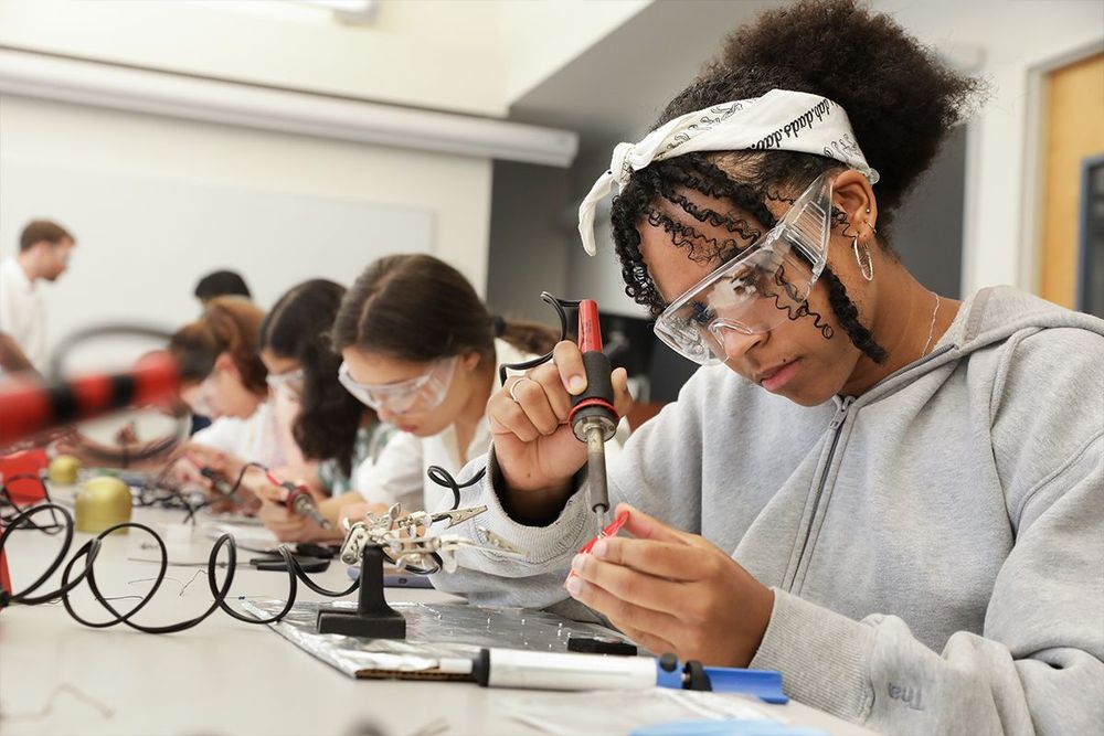 Top Engineering Colleges and Universities in Dubai