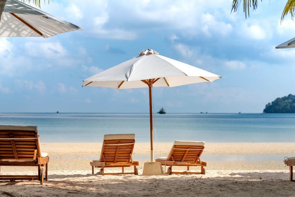 Sun-Kissed Retreats: Top Beach Resorts in the UAE to Embrace the Winter Chill