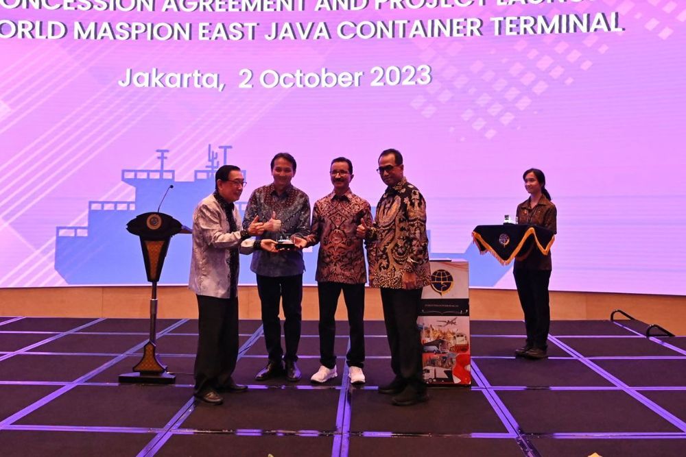 DP World breaks ground on new container terminal in East Java