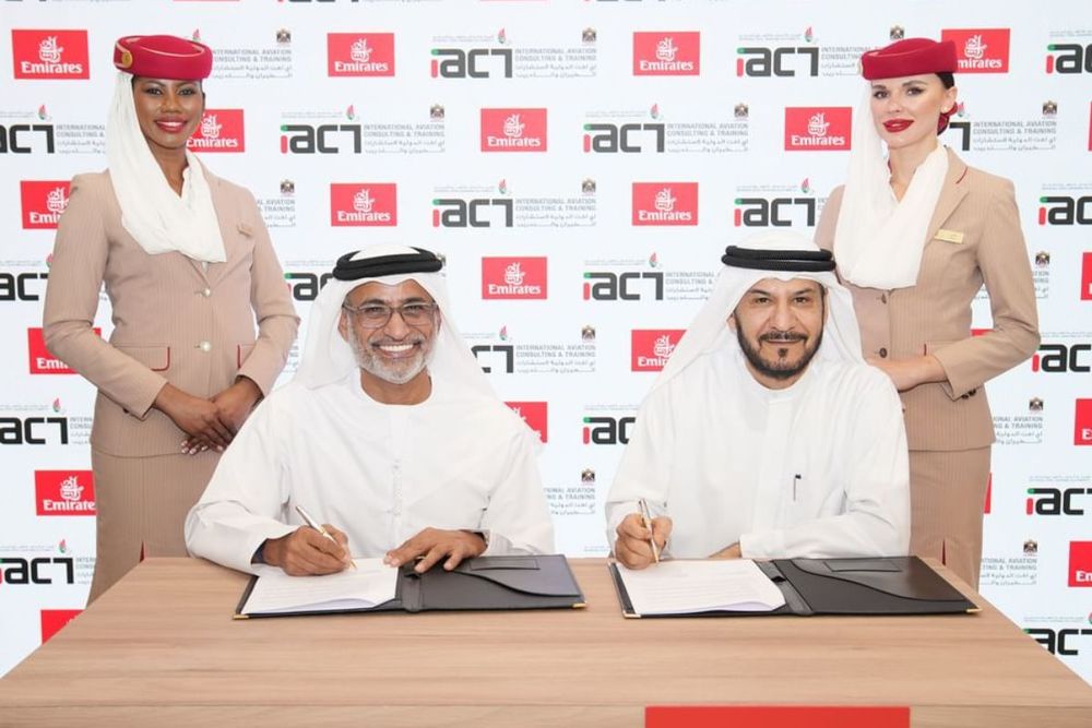 Emirates and UAE GCAA Collaborate to Enhance Engineering Department Training