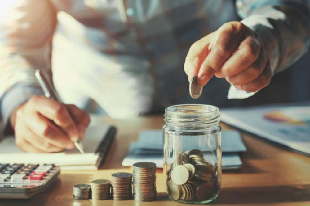 6 Practical Tips to Help You Save Money in Dubai