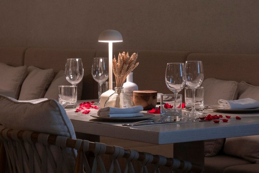 AMMOS Presents a Refined Valentine's Experience