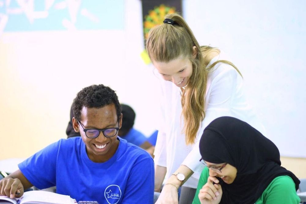 UAE Work Permit for Private Tuitions: 7 Guidelines Tutors Must Follow