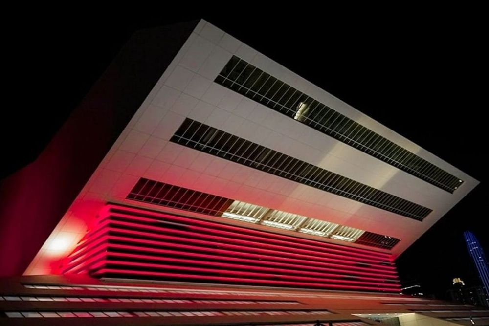 MoHAP Illuminates UAE Landmarks in Red to Raise Tuberculosis Awareness