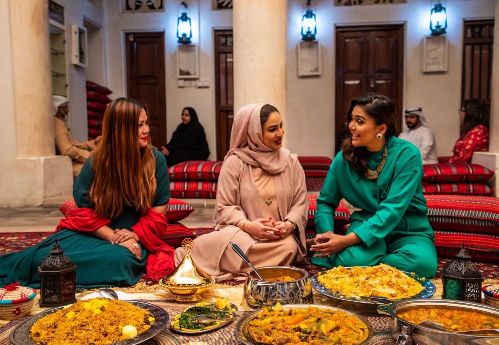 Experience the Magic of Ramadan in Dubai: Fireworks, Gastronomy, and Roaming Performances Await!