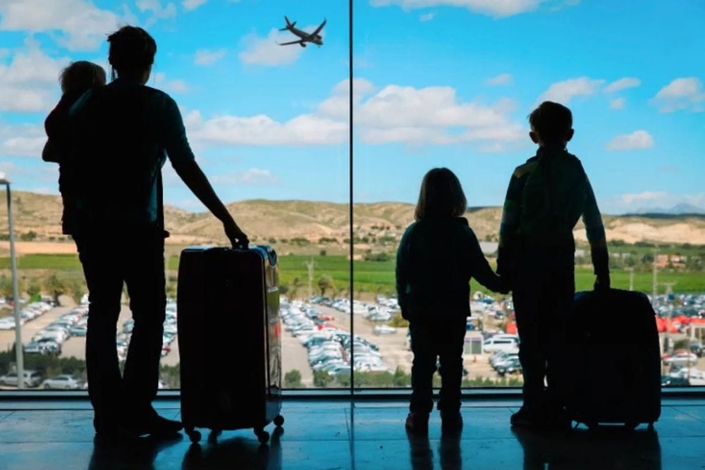 8 Expert Tips for Stress-Free Traveling with Kids