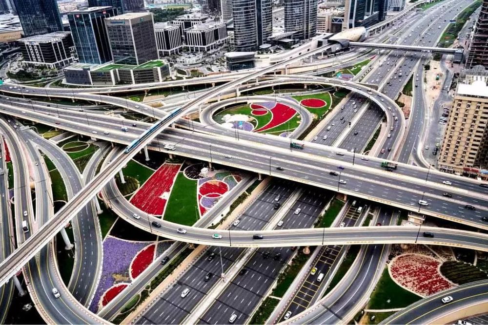 UAE Ranks 5th in Road Quality, 9th in Port Services, 10th in Public Transport