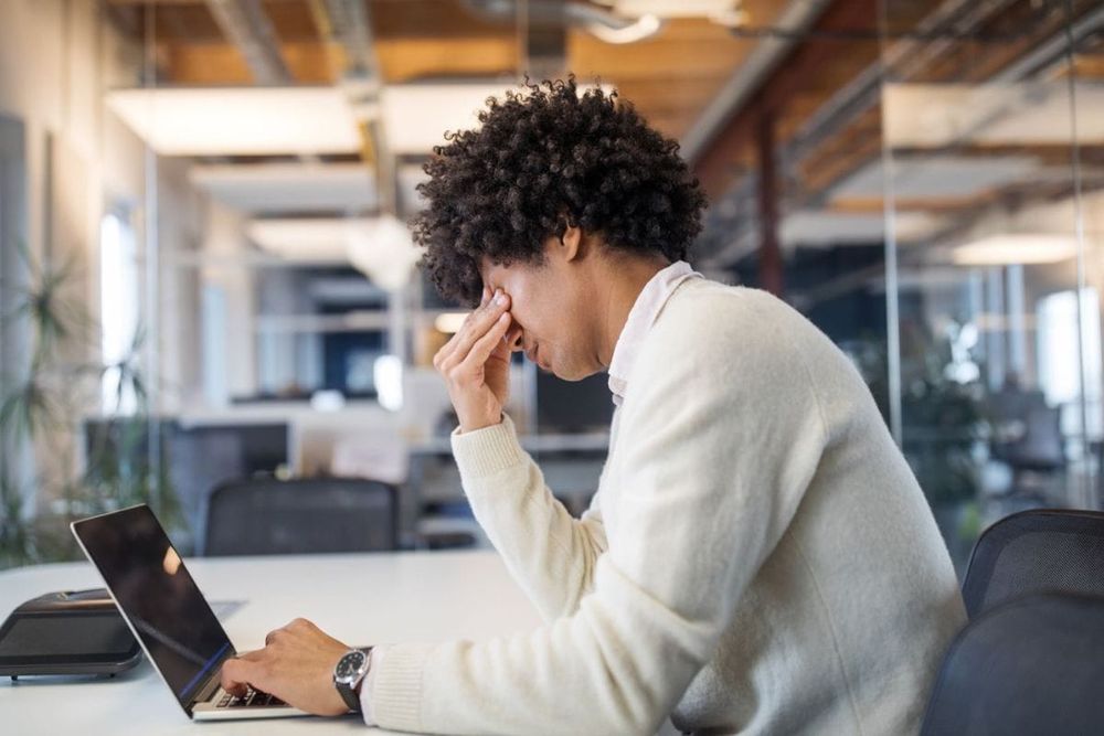 UAE: Can Employers Impose Bans on Employees Joining Rival Firms?