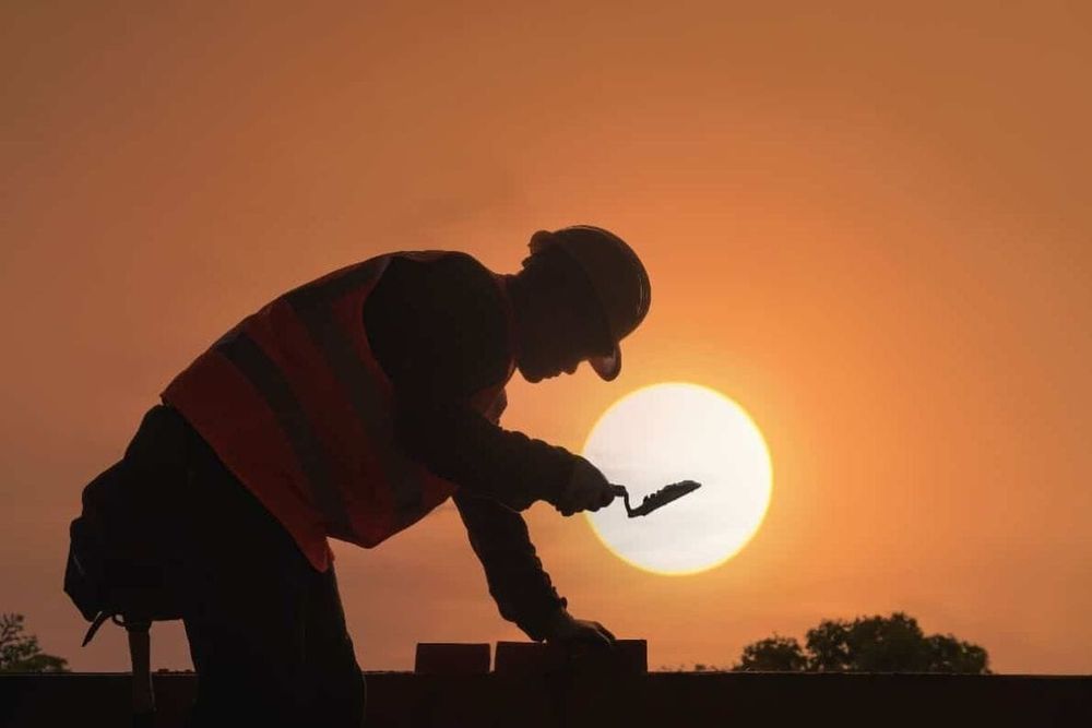 MoHRE to Implement Midday Break from June 15 to September 15