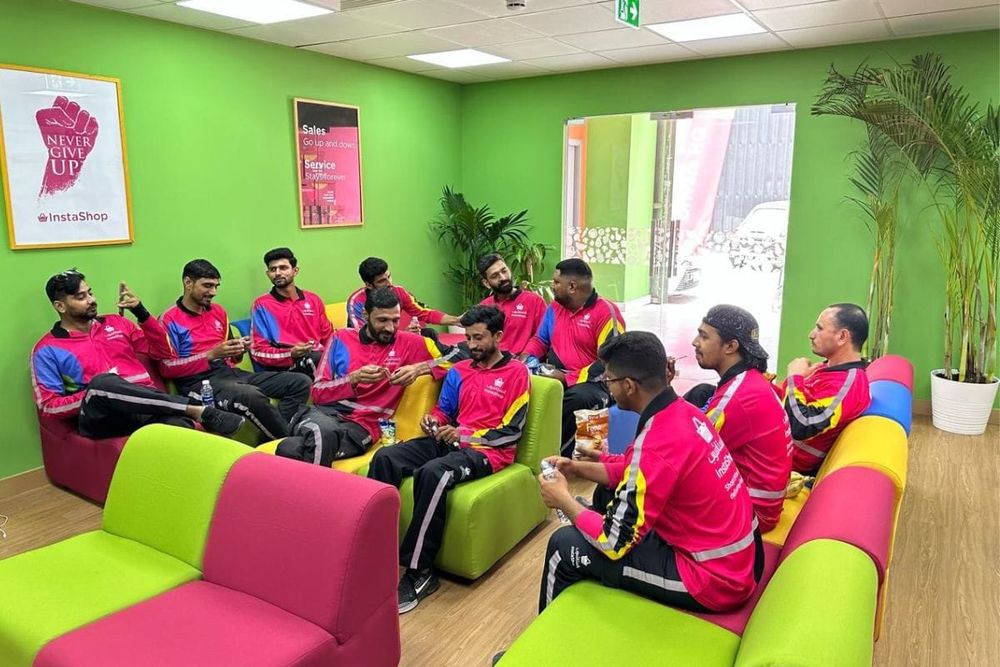 UAE to Open 6,000 Rest Stations for Delivery Workers During Midday Break