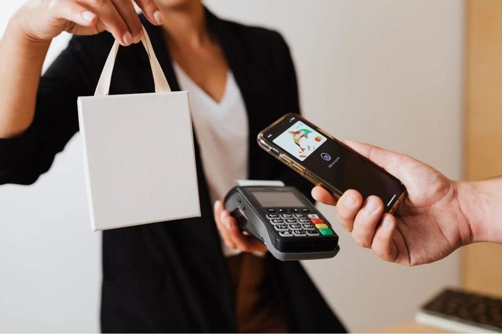 The Future of Digital Wallets and Contactless Payments in Dubai