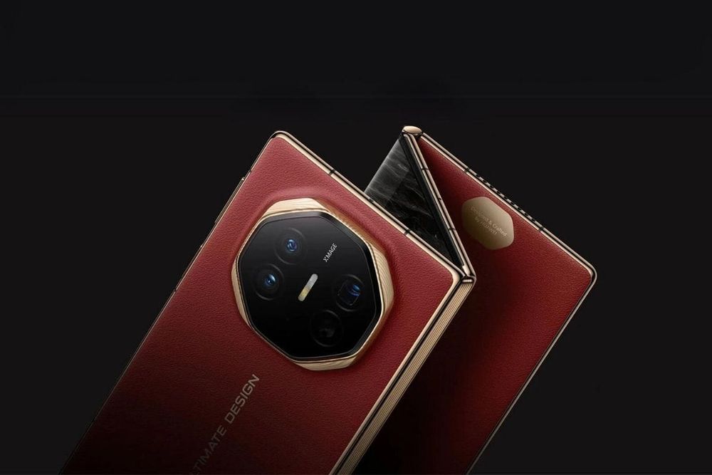 Huawei Unveils World’s First Triple-Folding Phone with $2,800 Price Tag