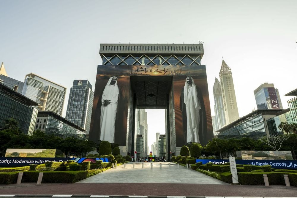 Brand Dubai Reveals New Artwork at DIFC Gate for #ZayedAndRashid Campaign