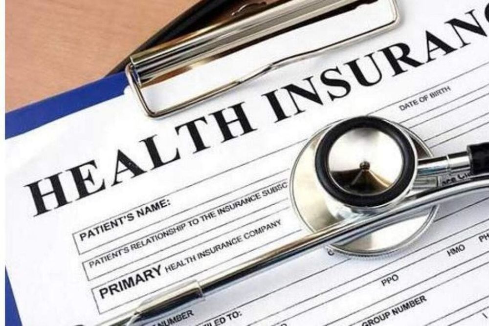 Dubai: Are Golden Visa Holders Required to Renew Their Health Insurance Annually?