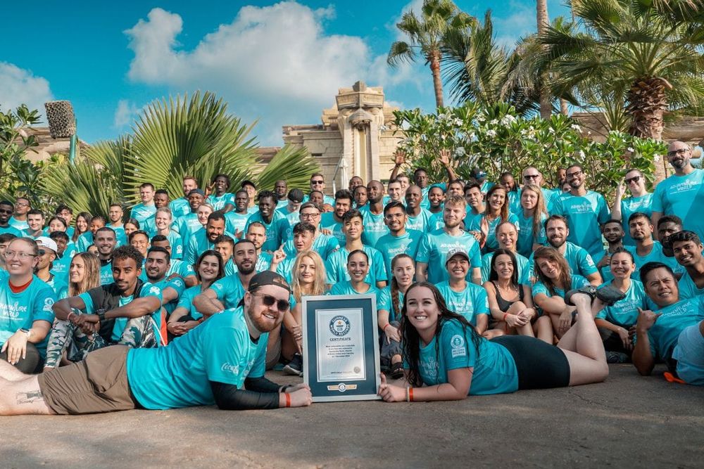 Aquaventure Sets Guinness World Record for Most Nationalities on a Waterslide