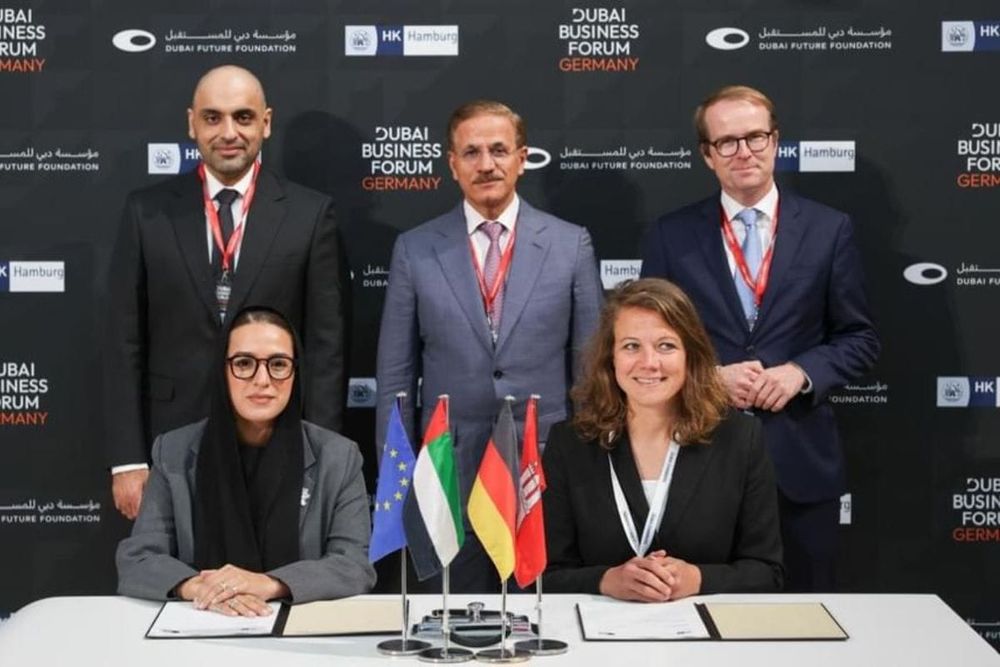 Dubai Future Foundation Signs Innovation Pact with Hamburg Chamber of Commerce