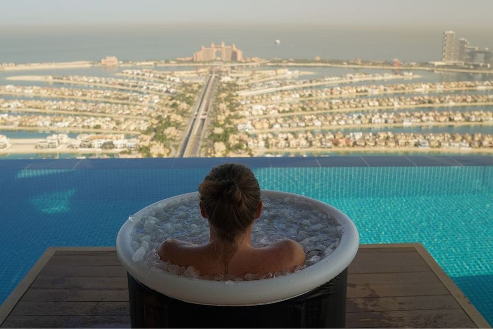 AURA Skypool Partners with Bioniq to Elevate Weekly Ice Bath Wellness Experience