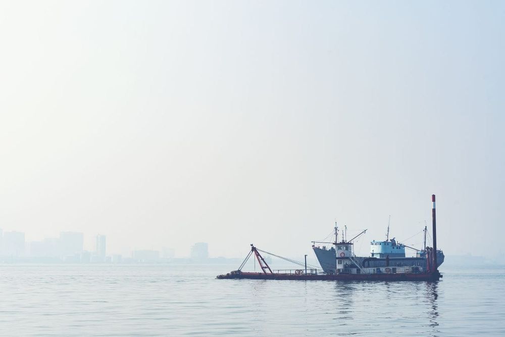 Dubai Maritime Authority Reports Fivefold Surge in Maritime Permits in 2025