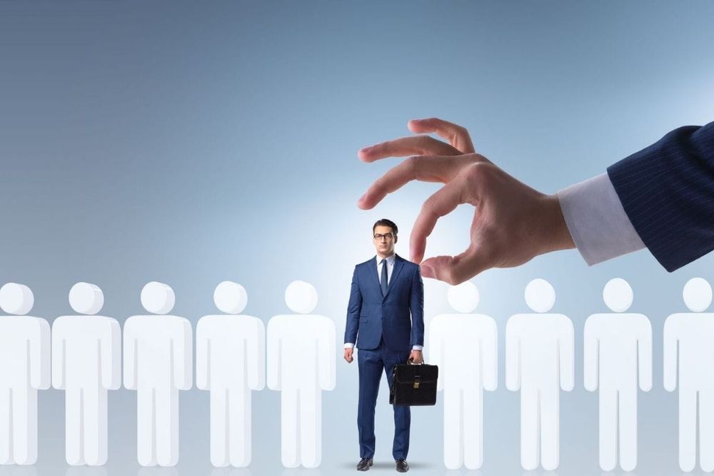 Hiring Your First Employee: A Complete Guide for Dubai Entrepreneurs