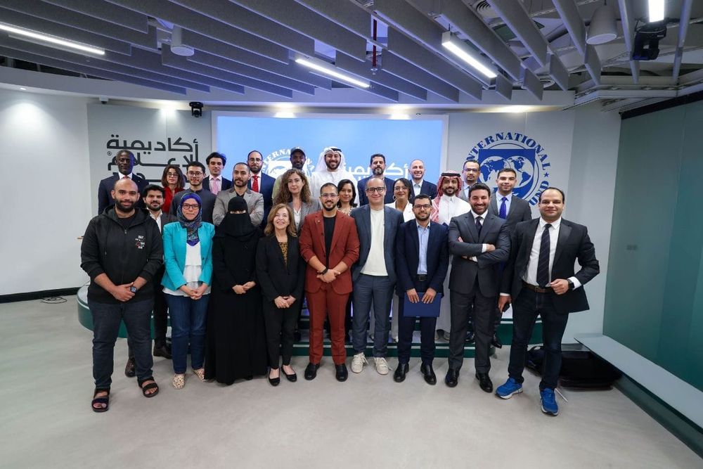IMF and New Media Academy Host Dubai Workshop on Economic Storytelling