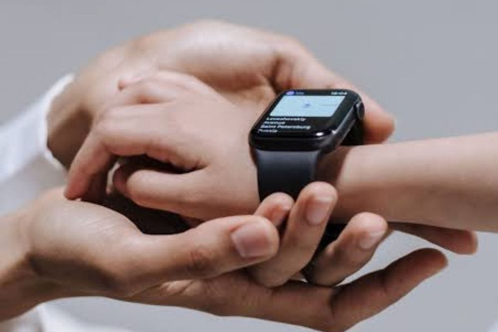 Smartwatches Are Learning to Read Your Stress Before You Feel It