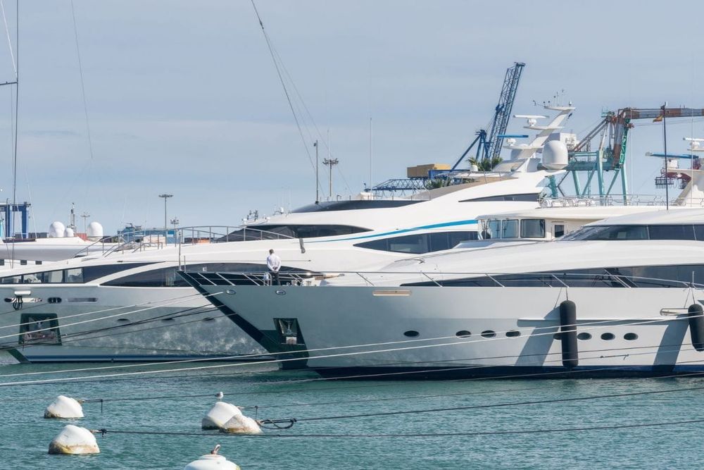 Dubai Maritime Authority Launches New Rules for Leisure Anchoring and Mooring Buoys