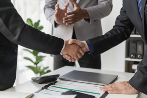How to Attract the Right Shareholders in the UAE