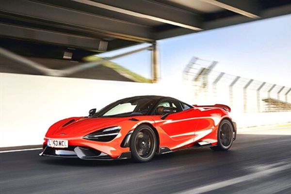 Pirelli Launches New P Zero Trofeo R tyre in UAE, for Fastest-Ever Mclaren Super Series Car