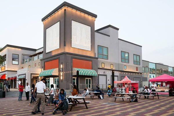 An Extended Weekend of Celebrations at the Waterfront Market