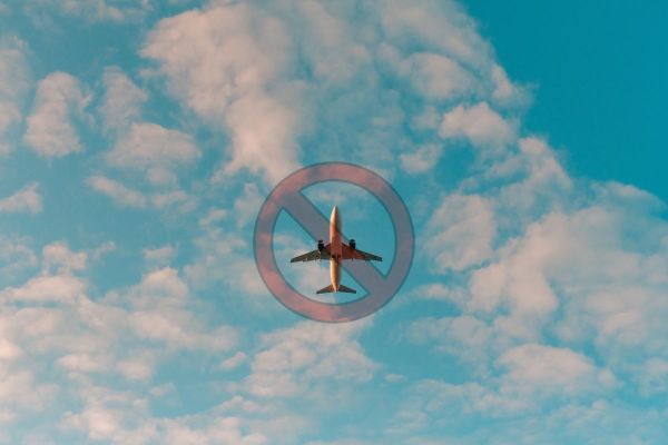 Emirates, Etihad work out travel options for passengers as UK suspends flights