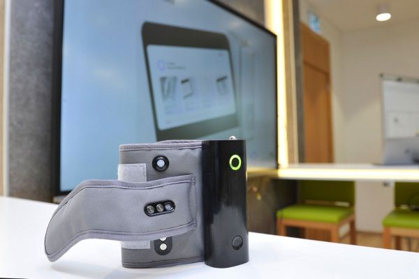 DHA discusses implementation of smart healthcare technologies