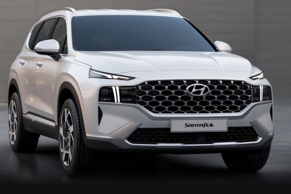 The Perfect Family Car Hyundai Santa Fe Arrives at Juma Al Majid Showroom