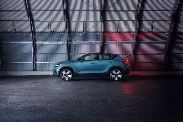 Volvo Cars launches new, pure electric Volvo C40 Recharge