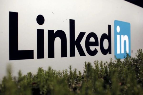 LinkedIn update helps remote job seekers navigate ‘the great reshuffle’
