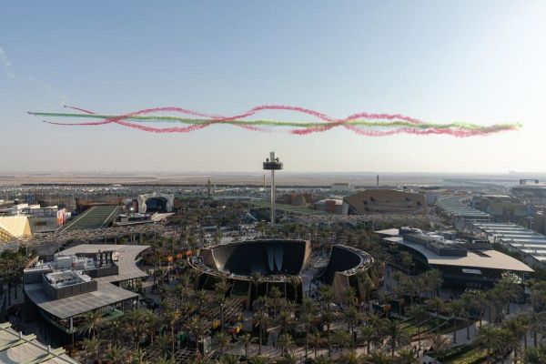 Expo 2020: UAE, Saudi pilots present a spectacular air show