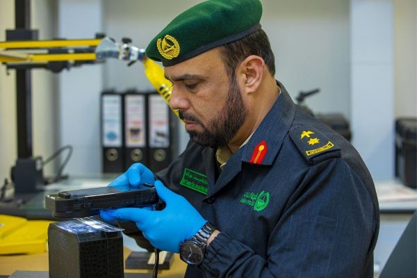 Dubai Police launches state-of-the-art Fingerprint Lifting Device