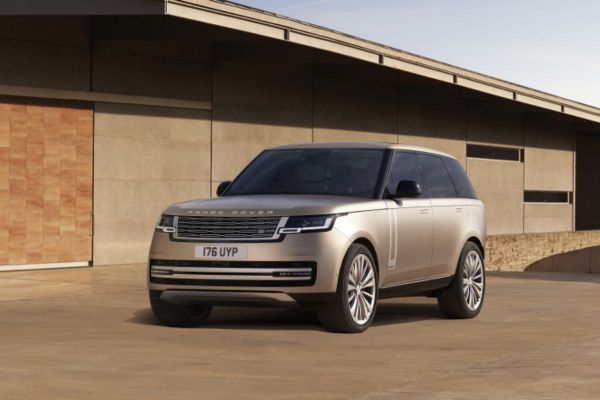 Range Rover: Unveiling Breath-taking Modernity, Peerless Refinement & Unmatched Capability