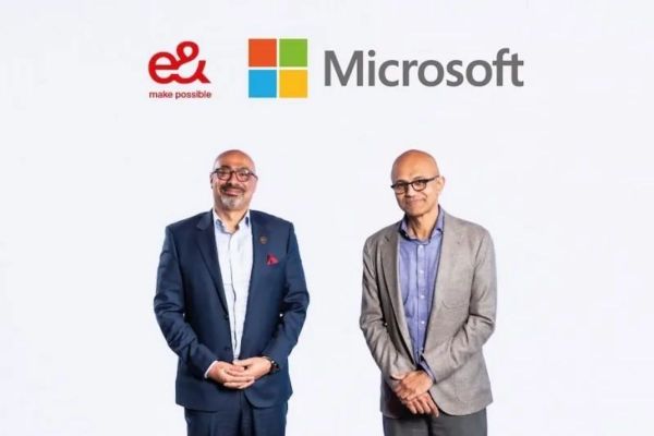 UAE’s e& expands partnership with Microsoft