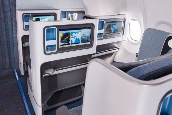 Arabian Travel Market 2022: flydubai showcases its new Business Class seat offering