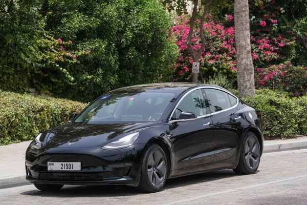Tesla Model 3 to join Dubai Taxi's on a trial basis