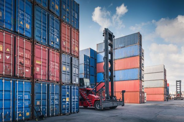 Emirati-French trade totalled value at AED256.1 billion over 10 years