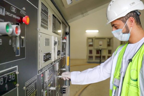 DEWA’s preventive maintenance work for its energy transmission network makes its grid the best worldwide