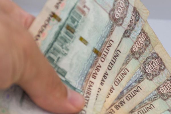 Freelance work permits in UAE: How to complain if salaries are delayed